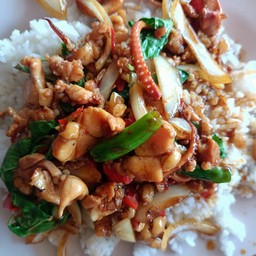 ผัดกระเพรารวม