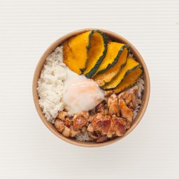 ข้าวไก่ทอดซอสเทอริยากิ+ไข่ออนเซ็น+ฟักทองย่าง