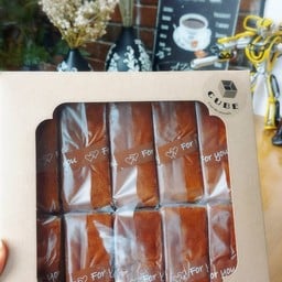 เค้กกล้วยหอม ไซส L (10 ชิ้น)