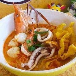ก๋วยเตี๋ยวต้มยำกุ้งแม่น้ำ(น้ำข้น) ซีฟู๊ด