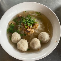 ก๋วยเตี๋ยวหมู ธรรมดา