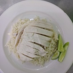 ข้าวมันไก่ต้มพิเศษ