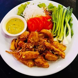 พุงปลาแซลมอลทอดกระเทียม