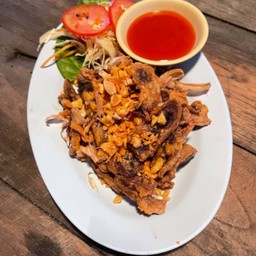 ไส้ตันทอดกระเทียม