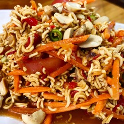 ตำไทยมาม่า