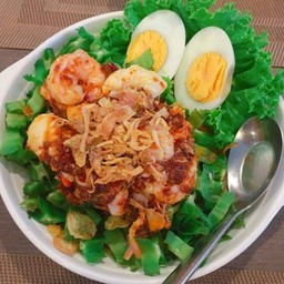 ยำถั่วพูไข่ต้ม