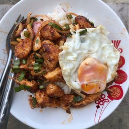 ครัวอีนัทข้าวยำแซ่บ ริมคลอง