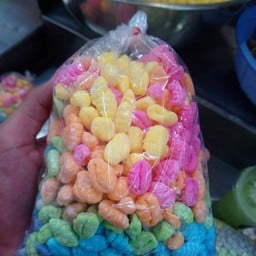 ครองแครง