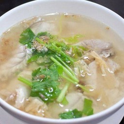 ข้าวต้มเนื้อปลากระพง