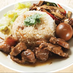 牛腩飯