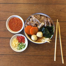 ชาบูเนื้อถ้วยสำเร็จ