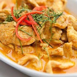 ข้าวพะแนงไก่