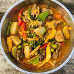 แกงป่า ไก่ หมู กบ รวม