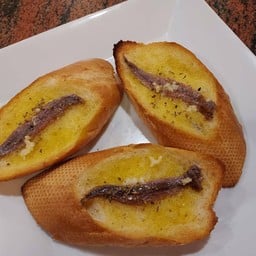 31 Bruschetta Alle Acciughe