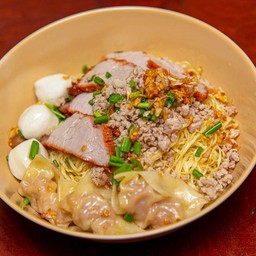 บะหมี่แห้งราดน้ำหมูแดงคลุกคลิก