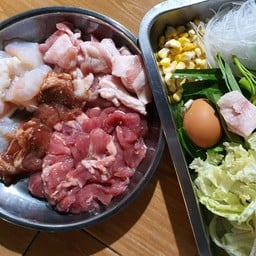 นครน่านหมูกระทะ หมูจุ่ม ทางไปลับแล