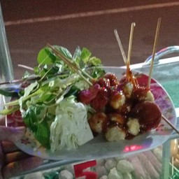 ส้มตำอินดี้ ลูกชิ้นอินดี้ขี้เมา