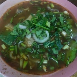ต้มเครื่องในเนื้อขม