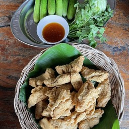 ร้านขวัญชนก ปังเสียบ & ลูกชิ้นปลาระเบิด