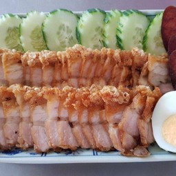 หมูกรอบเป็นกับข้าว