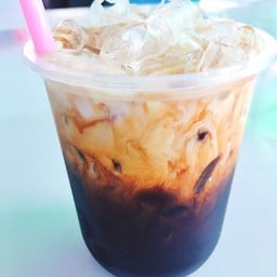 โอเลี้ยงใส่นม