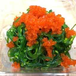 ยำสาหร่าย+ไข่กุ้งส้ม (เมนูทานเล่น)