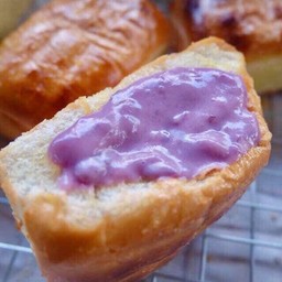 ขนมปังไส้มันม่วง