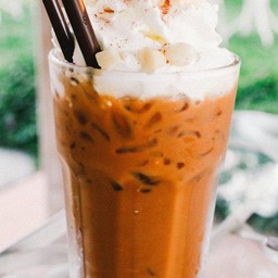 ชาซีลอนนม