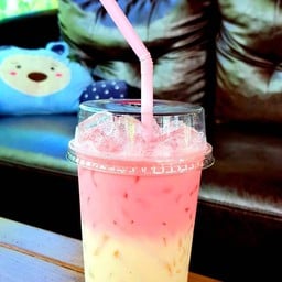 ชากุหลาบนมสดเย็น