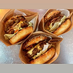 Signature Dry-Aged Beef Burger with side dish & Truffle mayo