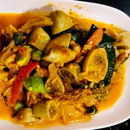 ผัดเผ็ดไส้ตัน