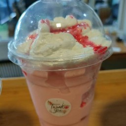 สตรอเบอรี่สมูทตี้โยเกิร์ต