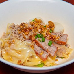 เกี๊ยวหมูแดง(แห้ง)