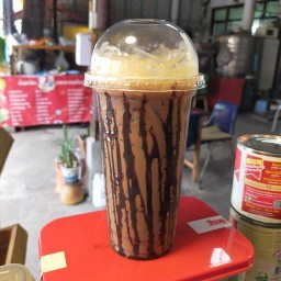 อุ้มปั่นป่วน ผลไม้ปั่น ชา กาแฟ และอาหารตามสั่ง