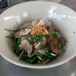 โชติกาก๋วยเตี๋ยวหมูน้ำตก