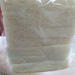 ขนมปัง ตัดขอบ