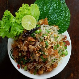 ข้าวยำแหนมคลุก