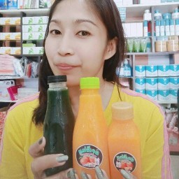 ร้านน้ำส้มคั้นสดและผลิตภัณฑ์เสริมอาหาร By แม่สีเจล (แม่สีเจลน้ำส้มสด) ตลาดล่างภัคดี ตลาดล่างภัคดี