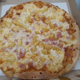 พิซซ่าหน้าแฮมและสับปะรด