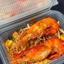 เส้นจันท์ ผัดไทยกุ้งสด (กุ้งแม่น้ำ)