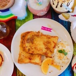 Much 'n More Café 주위의 모든 것을 사랑하세요 สันติธรรม