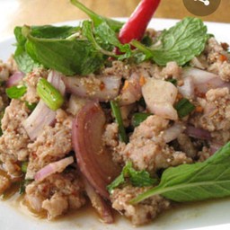 ลาบหมูสับ🐷