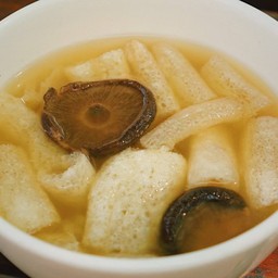 ซุปเยื่อไผ่ตุ๋นเห็ดหอม