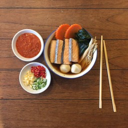 ชาบูแชลม่อนพร้อมทาน