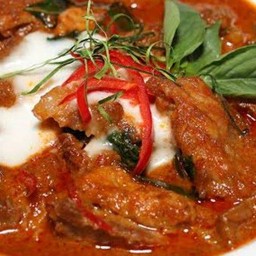 ฉู่ฉี่ หมูชิ้น กล่องใหญ่