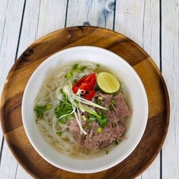 เฝอเนื้อสด