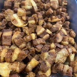 หมูกรอบสามชั้นเจ