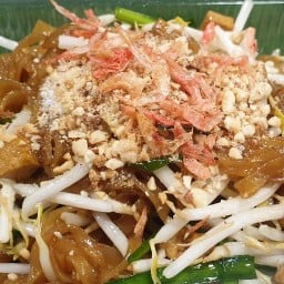 เจ้นุช ลูกชิ้นทอด