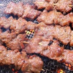 ข้าวเหนียวหมูย่างเกลือ เกาะคา