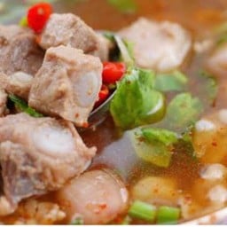 ต้มแซ่บกระดูกหมูอ่อน